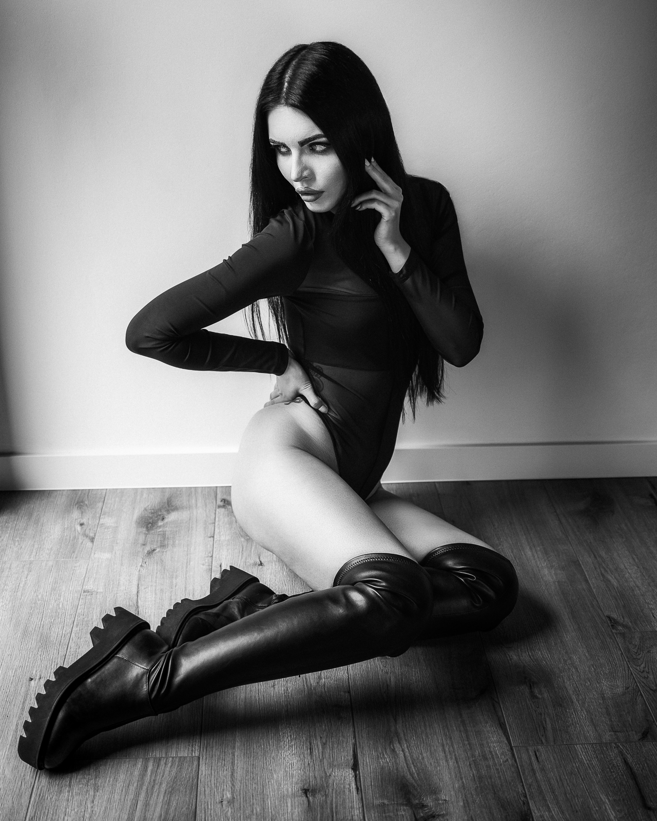 piękna kobieta w body